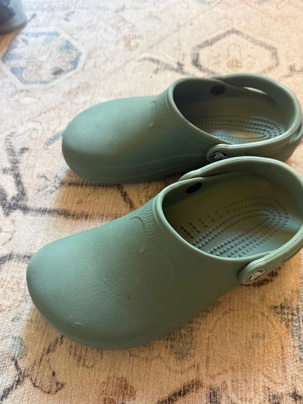 Slip-On Clogs in Sage Green